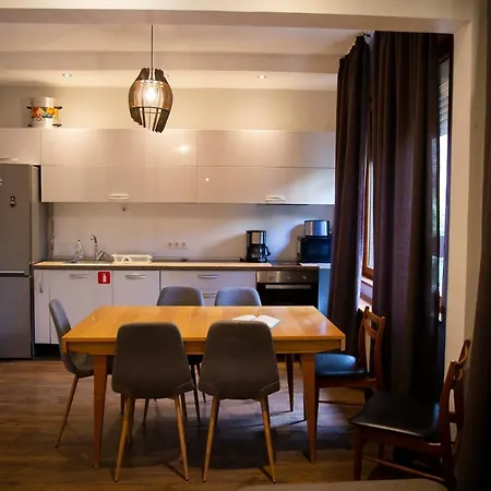 Daire 3-bedroom - Urban Art Gallery - Free Parking! *