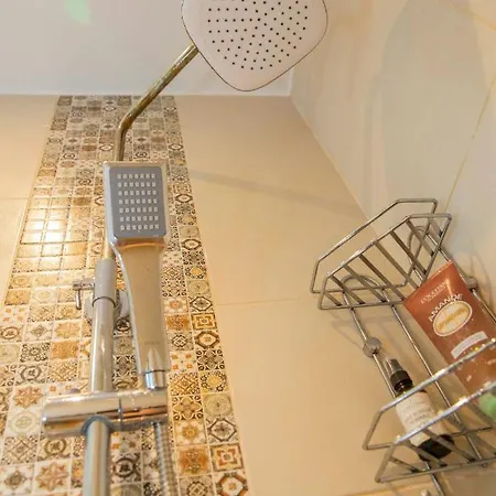 Apartamento 3-bedroom - Urban Art Gallery - Free Parking! *