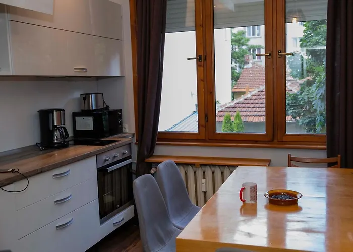 3-bedroom - Urban Art Gallery - Free Parking! Lejlighed Sofia