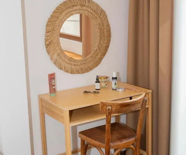 Lejlighed 3-bedroom - Urban Art Gallery - Free Parking!