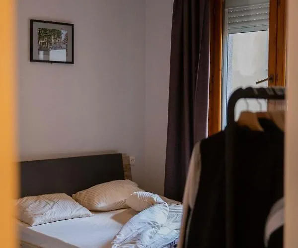 Lejlighed 3-bedroom - Urban Art Gallery - Free Parking! *